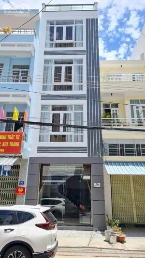 Bán nhà gần biển 05 tầng Phan Đình Phùng Nha Trang