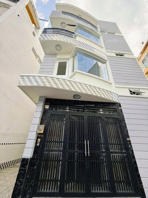 2 mặt hẻm xe hơi | 39m vuông | 4 tầng đúc btct | nhà còn đẹp | 4 pn | ngang 6.5m | 1 trục 7.85 tỷ