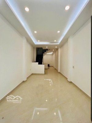 bán gấp nhà mặt phố 38m2, giá 8,1 tỷ tại đường 3/2, phường 14, quận 10, hcm