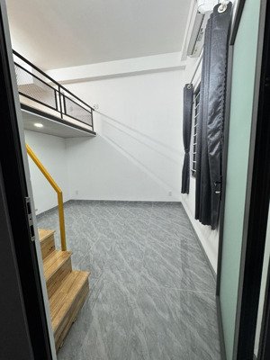 pass phòng trần não 25m2 - ở dc từ 2-3người