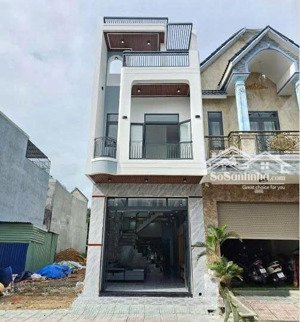 bán gấp nhà mt kinh doanh full nội thất 1 tỷ 7 dt 72m2 shr bình chuẩn - thuận an
