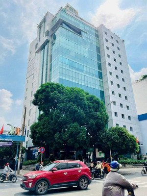 cho thuê nhà 113 115a điện biên phủ bình thạnh . gần ngã tư hàng xanh. các trường đại học lớn.