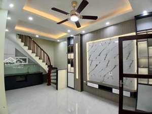 chính chủ gửi nhà chính kinh, thanh xuân ngõ rộng đẹp, vài bước ra phố