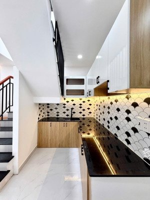 bán nhà đẹp full nội thất trên đường xô viết nghệ tĩnh, phường 21, bình thạnh.