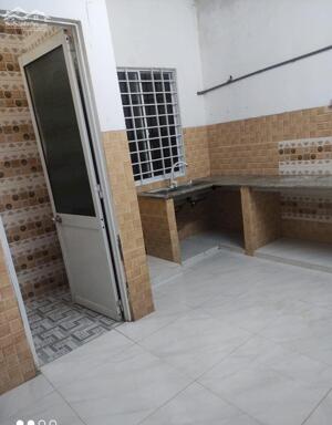 Cần cho thuê nhà phú nhuận đườnng oto 3tr5/ tháng