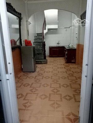 cần cho thuê nhà khương trung - phù hợp hộ gia đình hoặc sinh viên người đi làm ở lâu dài