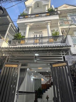 bán nhà hxh hiệp thành 17, q. 12, 4,2x13m, 4,78 tỷ tl, trệt, 2 lầu, nội thất cao cấp