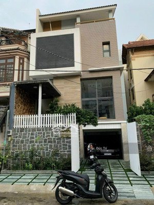 xuống tiền lời ngay 5 tỷ nhà mặt tiền phố ẩm thực phan xích long phú nhuận dt 8x 14 giá 46 tỷ