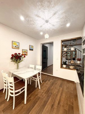 bán tập thể mặt phố thái thịnh - vị trí cực đẹp - 2pn 1wc - chỉ 2.65 tỷ