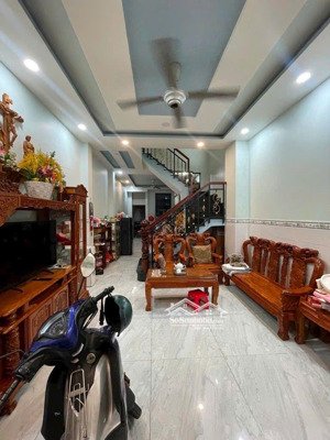 bán nhà 4 tầng - đ.lạc long quân, tân bình - ôtô đổ tại cửa - 4*14m - chỉ hơn 7 tỷ - gần chợ vải
