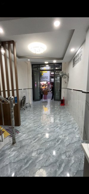 nhà mặt tiền ,tôn thất hiệp, quận 11,gần quận 10 ,quận 5,kinh doanh đỉnh giá 8,2 tỷ