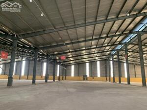 Cho thuê kho xưởng DT 2000m2, 4400m2, Bắc Từ Liêm, Hà Nội.