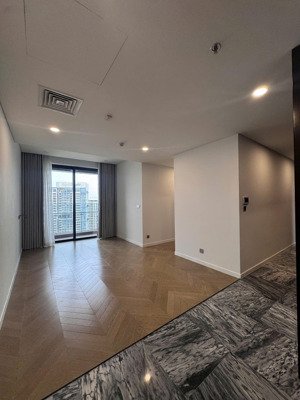 bán nhanh căn góc 2pn sẵn sổ, giá chỉ 10 tỷ lumiere riverside