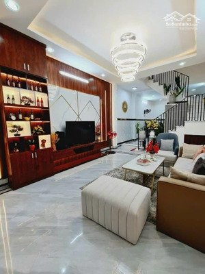 bán nhà ngay tt quận 1, hẻm lớn 4m, đinh công tráng, p. tân định, dt 39m2/3tỷ050, sổ hồng riêng