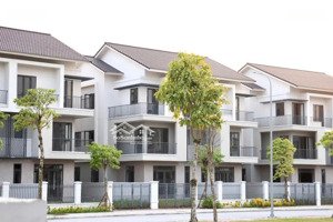 mở bán villa 200m xây 3 tầng hoàn thiện, chiết khấu 10%, hỗ trợ 2 năm không lãi suất lh: 