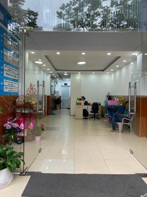 cho thuê văn phòng lầu 6 hoàng diệu quận 4