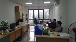bán nhà phố trung kính, dt 100m2 / 4 tầng mt 4m, ô tô 6m, kinh doanh cho thuê dòng tiền tốt