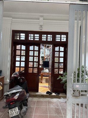 bán gấp nhà riêng tại xã đàn, 5,4 tỷ, 32 m2, 3pn, 3wc, ngõ rộng 2m. giá rẻ nhất thị trường