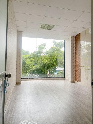 nhà mt view nhà ga t1, t2 sân bay tân sơn nhất cho thuê, có sân thượng thoáng, kinh doanh tự do