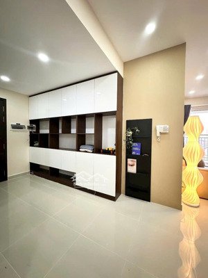 cần cho thuê cc hoa sen dt 65m2 2pn 2wc giá 10,5tr/th lh tuấn