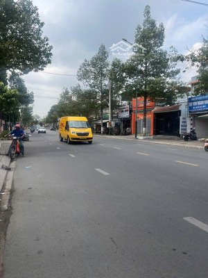 siêu hot mặt tiền kinh doanh lê hồng phong trục chính dĩ an gần tp. hcm