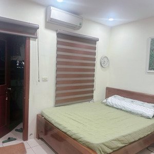 cần bán căn hộ tầng 8 ct10, 47,5m 2 phòng ngủ 1wc, sổ đỏ chính chủ.