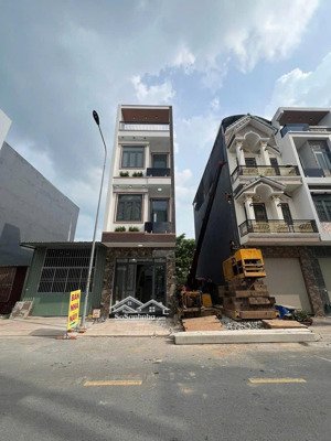 nhà trệt 2 lầu, gần miếu ông cù, bình chuẩn, thuận an, 63m2, giá 4.2 tỷ tl