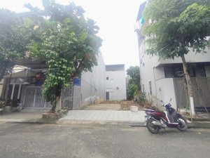 bán lô đất 109m2 phong bắc 5 kẹp đường luồng bên hông thoáng đẹp (cẩm lệ)