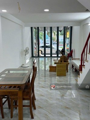 shophoue sổ hồng vừa ở vừa kinh doanh gần kdc đông đúc, bệnh viện, trường học cách biển 2km chỉ 3ty