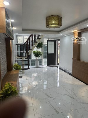 bán nhà tập thể chính chủ , 100m2, phường bách khoa, quận hai bà trưng,hà nội.