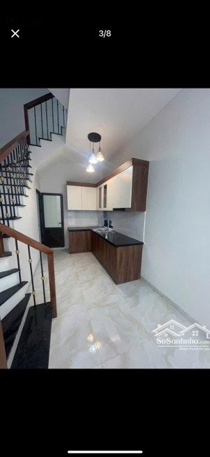 cần bán nhà xây mới oto đỗ gần,chỉ . 2.48 tỷ rẻ nhất phường phụng châu vài bước chân ra tới chợ