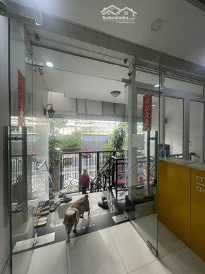 cho thuê giá rẻ nhà nguyên căn q7 p. tân hưng có thang máy giá: 45tr lh: 