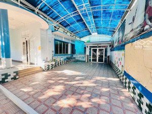 cho thuê biệt thự mặt tiền mai thị lựu, quận 1 diện tích 360m2 kết cấu trệt 1 lầu giá 160tr