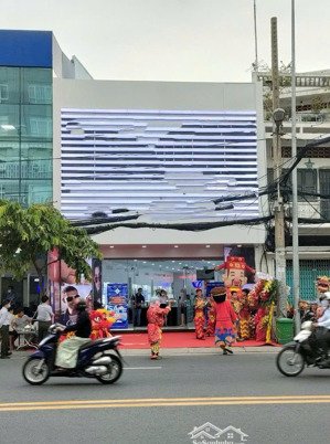 cho thuê nhà mặt tiền đường cách mạng tháng 8, quận 3 diện tích 200m2 kết cấu trệt 1 lầu giá 130tr