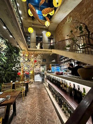 bán nhà mặt phố bát đàn, hàng điếu, dt 211m2, đường 2 chiều. lh: 