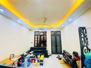 bán nhà trần khát chân 30m2 đủ nội thất ở ngay chỉ 6.35 tỷ