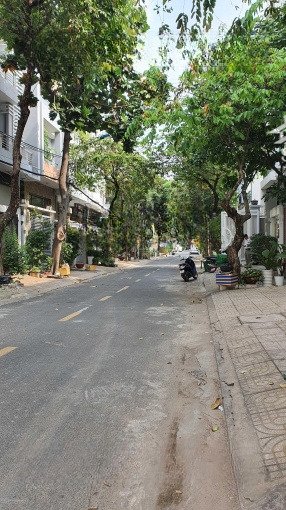 kẹt tiền cần bán gấp nhà kdc trung sơn, 3 tầng, nhà thoáng đẹp, giá chỉ còn 15,5 tỷ lh 