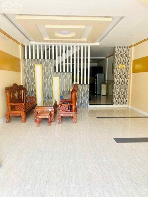 CHO THUÊ NHÀ 3 LẦU ĐẸP KDC HƯNG PHÚ CTY8