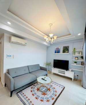 chủ nhà cần cho thuê gấp căn hộ masteri thảo điền 2pn 2wc giá rẻ 17 triệu
