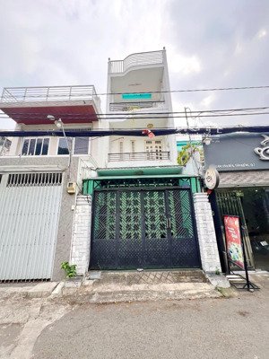 nhà cách mt lâm văn bền 10m oto đậu trong nhà giá chỉ 9 tỷ tại q7