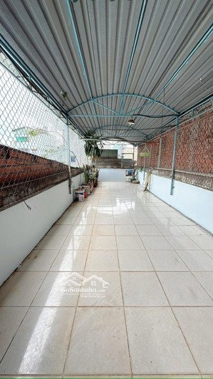 cho thuê nhà nguyên căn full nội thất sát cầu điện biên phủ chỉ 14 triệu/tháng