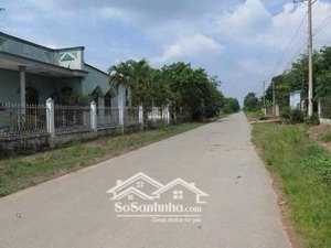 bán lô góc 2 mặt tiền dt:1.04 ha (10.467m2) xã an viễn-trảng bom-đồng nai tiện đầu tư, làm kho..