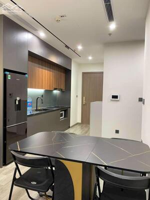 Cho thuê căn hộ Vinhomes Symphony Long Biên-60m 2n2wc tầng trung-full nội thất cao cấp-giá thuê 15 triệu/tháng