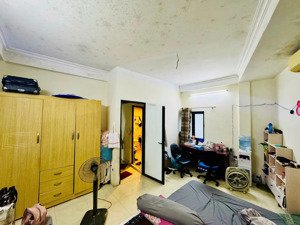 bán nhà riêng quan nhân, thanh xuân 33m2 x 4 tầng, mặt tiền rộng 6m, lô góc 2 thoáng,chào nhỉnh 3tỷ