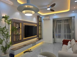 bán căn hộ sky garden - phú mỹ hưng- gần trường rmit- 2pn- 2wc giá 4ty890