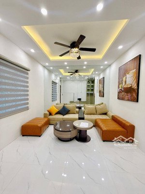 bán nhà tập thể hv kỹ thuật quân sự hoàng quốc việt, cầu giấy dt 65m2, 2 ngủ full nt đẹp - 3.85 tỷ