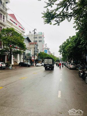 bán gấp đất nền 100m2 tại bà triệu, vĩnh trại, lạng sơn, giá 4,5 tỷ lh 