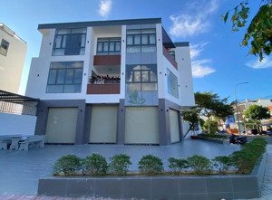 cho thuê nhà lô góc 2 mặt tiền có thang máy mỹ gia gói 2, nha trang