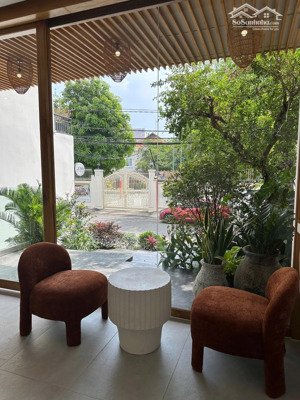 văn phòng rẻ nhất thảo điền ... dt: 300m2 nguyên sàn
