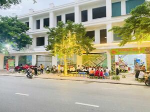 Còn duy nhất 4 căn nhà mặt phố giá gần 14 tỷ cách Liên Hà Đông Anh 300m, sổ lâu dài.